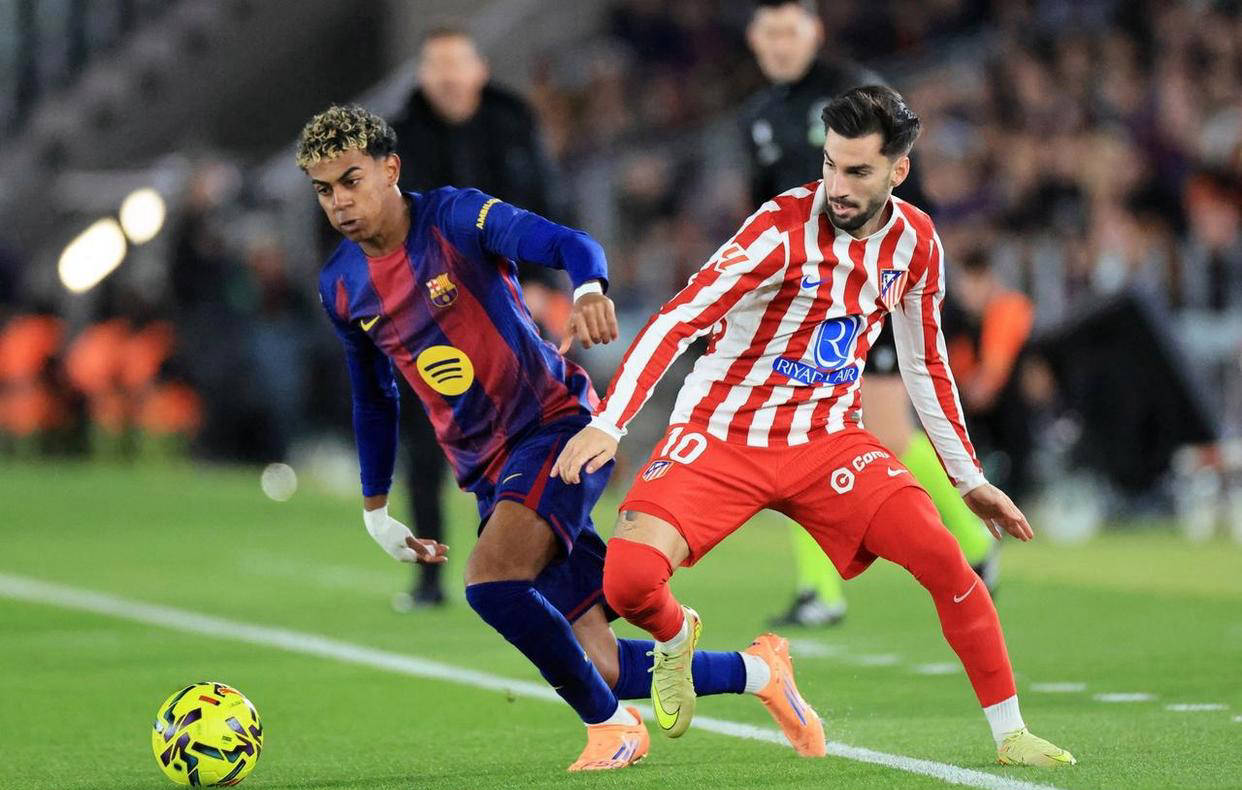 不理智，战乌兹的熊猫杯中，汪士钦职业生涯首次染红（熊猫杯对阵乌兹别克斯坦，汪士钦职业生涯首张红牌）