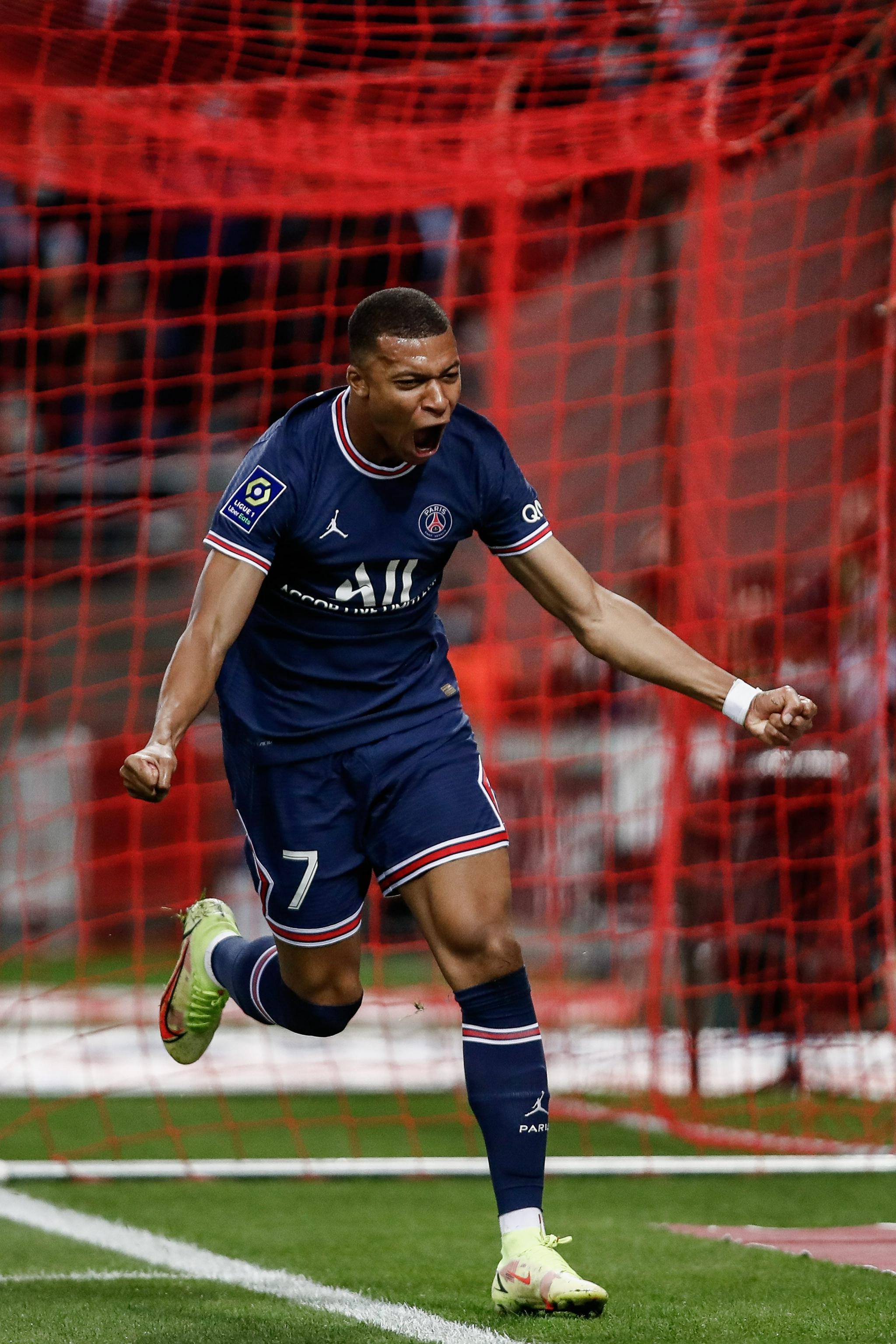 德天空：莱比锡仍在等待切尔西的报价，目前进度有所放缓