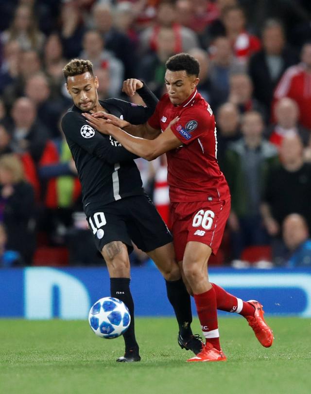 足球国足战术演练曝光，全队默契提升