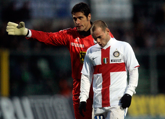 热议成都平广岛：联赛亚冠都蛮硬；租德尔加多需下载反诈app（成都战平广岛引热议：联赛亚冠硬仗不断，租借德尔加多需先下载反诈App）