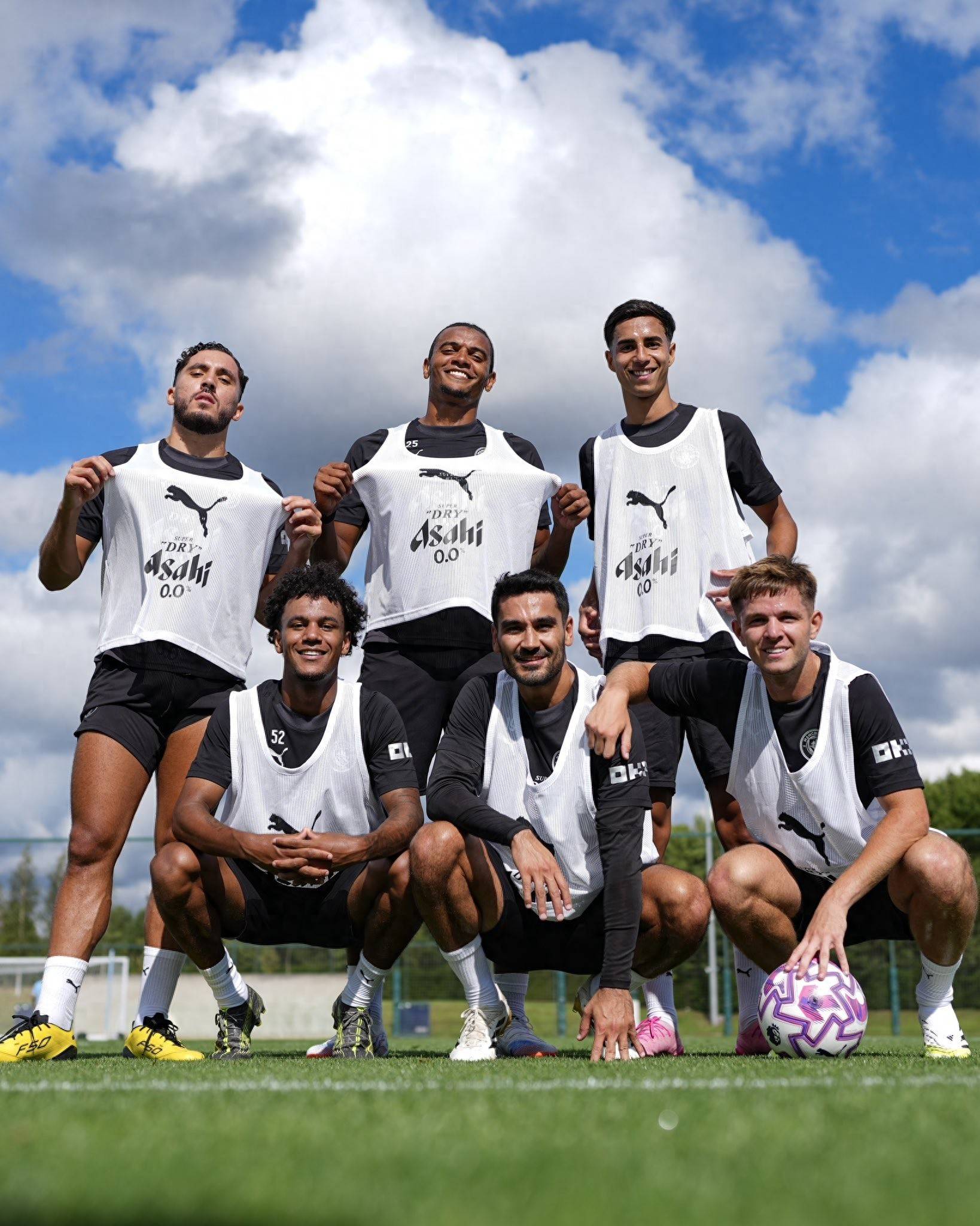 杜兰特连续得分，全队士气高涨（杜兰特连连得手，球队士气飙升）