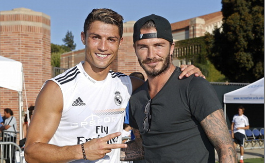 意媒：伊布、费拉拉入选米兰冬奥会火炬传递阵容（意媒：伊布、费拉拉被选为米兰冬奥会火炬手）