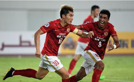 亚冠海港VS柔佛新山：3大外援出击，两大国足希望之星领衔，李圣龙冲锋（亚冠海港对阵柔佛新山：三外援齐上阵，两位国足希望之星领衔，李圣龙冲锋在前）