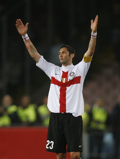 埃贝尔：萨拉赫的言论？谢天谢地这和我无关，我们有卡尔了（埃贝尔回应萨拉赫言论：幸好不关我事，我们已有卡尔）