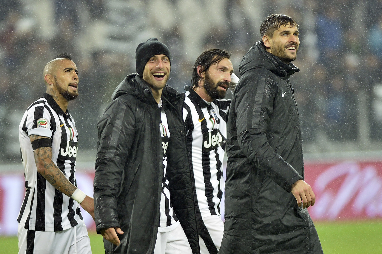 乌龙！官方活动图提前官宣WBG.Jiejie和NIP.Care