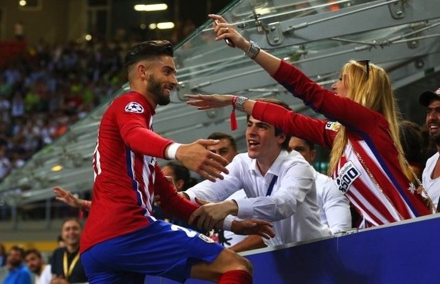 科莫5-1大胜都灵，阿达伊梅开二度，巴图里纳破门（科莫5-1痛击都灵：阿达伊双响，巴图里纳建功）