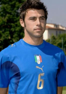 孔蒂：胜利能为球队注入能量，球员的体能储备已经恢复到位（孔蒂：胜利为全队充能，球员体能已恢复至最佳状态）