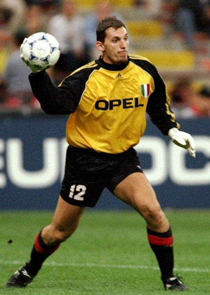 跟队：队内第二高薪+年龄超30岁，恰20续约可能成为问题