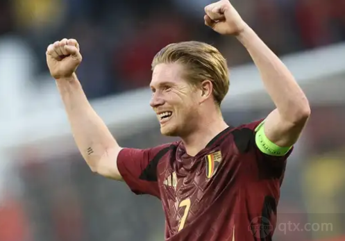 王钰栋承受多重压力，U21、中超、全运会三线作战疲惫不堪（U21、中超、全运会三线鏖战，王钰栋压力倍增疲态尽显）