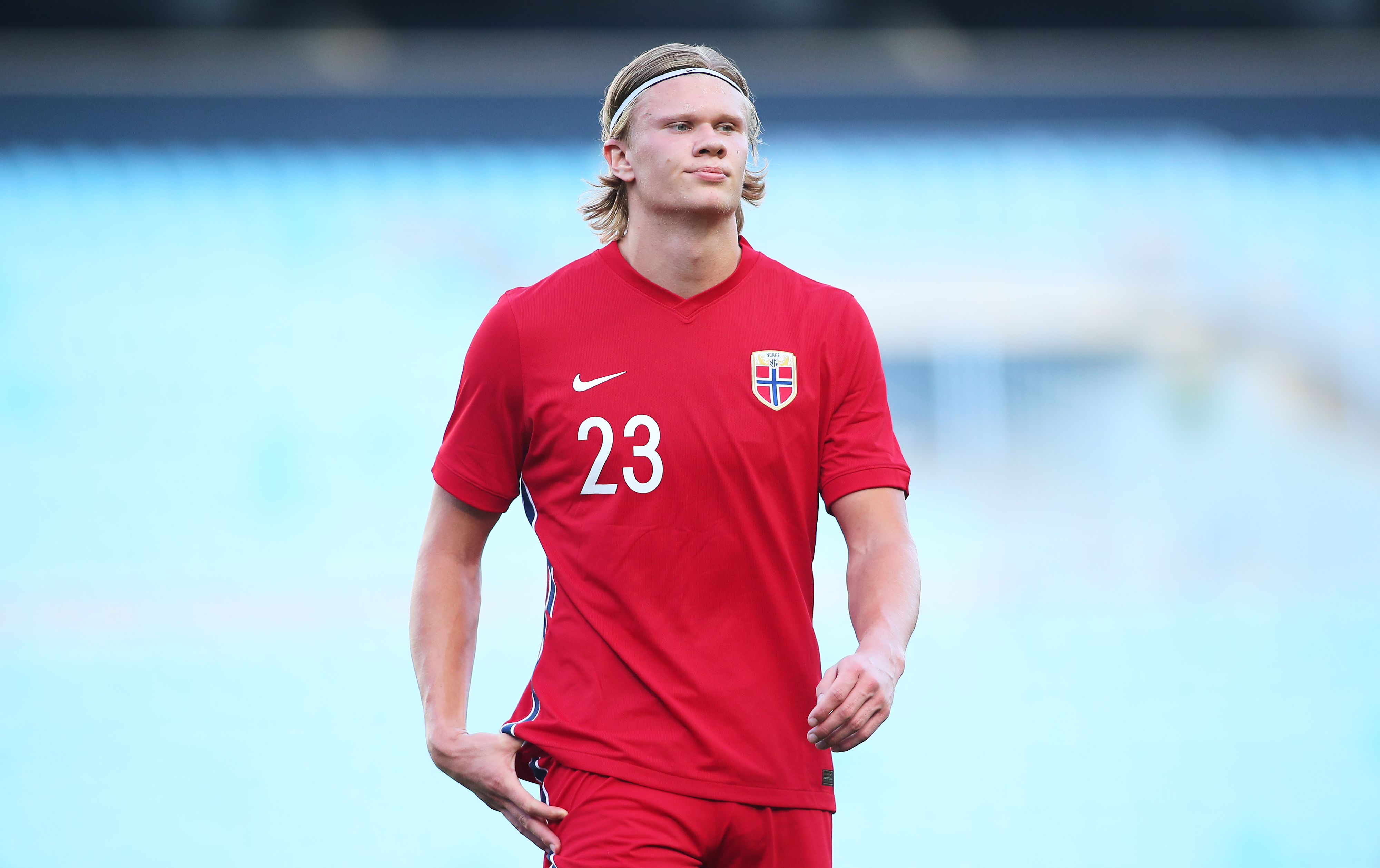 意甲半场：伊萨克森、厄德高破门，拉齐奥1-1博洛尼亚（意甲半场战报：伊萨克森、厄德高相继破门，拉齐奥暂1-1战平博洛尼亚）