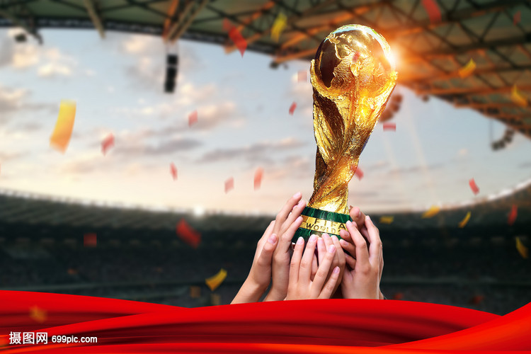 帕利尼亚：得知热刺的兴趣时我没怎么犹豫；感觉到教练想要我（帕利尼亚：得知热刺有意几乎未犹豫；明显感到主帅想要我）