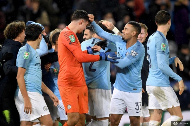 勇士三分火力强劲，全队状态火热