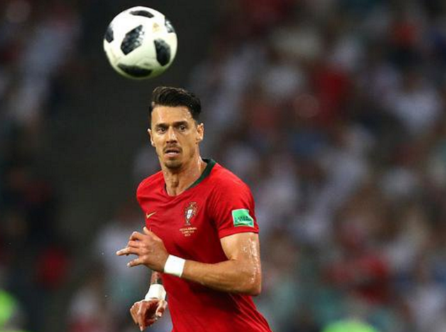 回报齐沃信任，路易斯-恩里克送出国米生涯首次助攻（路易斯-恩里克用国米生涯首助回馈齐沃信任）